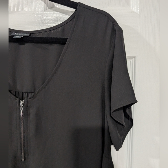 Torrid Deep Black Georgette Zip-Front Blouse in Size 1 (14/16) - Picture 5 of 11